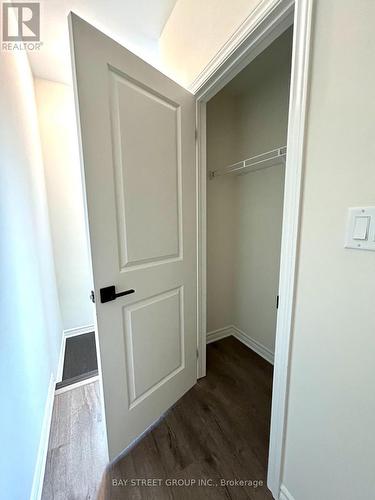 614 - 1034 REFLECTION PLACE , Pickering, Ontario L1X 0L1 4