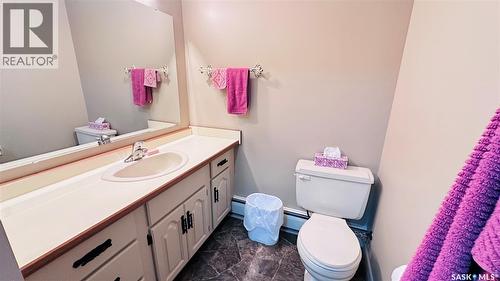 816 1St Avenue, Zenon Park, SK - Indoor Photo Showing Bathroom