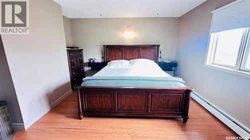 816 1St Avenue, Zenon Park, SK - Indoor Photo Showing Bedroom