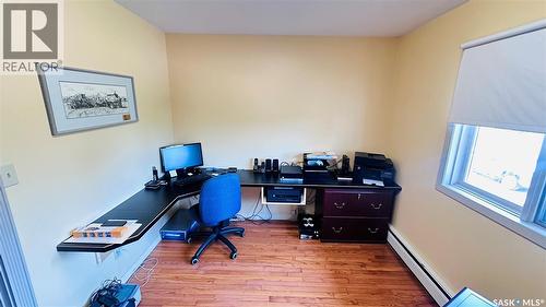 816 1St Avenue, Zenon Park, SK - Indoor Photo Showing Office