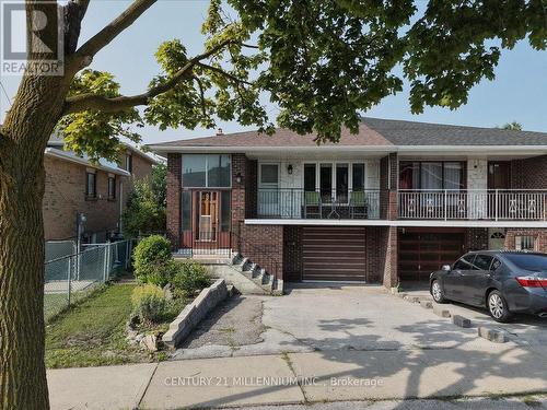 9 CHERYL COURT  Brampton, ON L6V 3C2