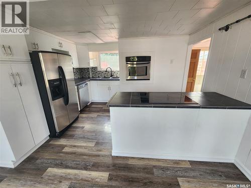 430 3Rd Street, Estevan, SK - Indoor Photo Showing Kitchen