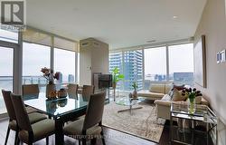 4002 - 80 JOHN STREET Toronto, ON M5V 3X4