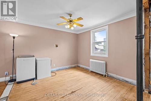 18 Oxford Street, Ottawa, ON - Indoor Photo Showing Other Room