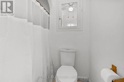 Second Floor Bathroom - 18 Oxford Street, Ottawa, ON - Indoor Photo Showing Bathroom