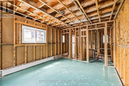 18 Oxford Street, Ottawa, ON - Indoor