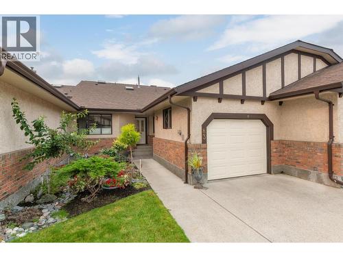 2200 GORDON Drive Unit# 83  Kelowna, BC V1Y 8T7