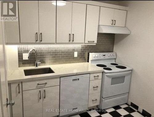 SIDE - 274 RUMSEY ROAD , Toronto, Ontario M4G 1R2 3