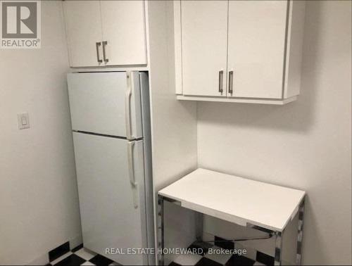 SIDE - 274 RUMSEY ROAD , Toronto, Ontario M4G 1R2 4