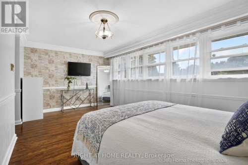 Primary bedroom - 100 Perivale Crescent, Toronto, ON - Indoor Photo Showing Bedroom