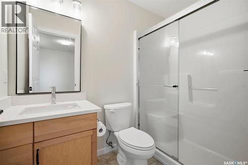 418 Greaves Crescent, Saskatoon, SK - Indoor Photo Showing Bathroom
