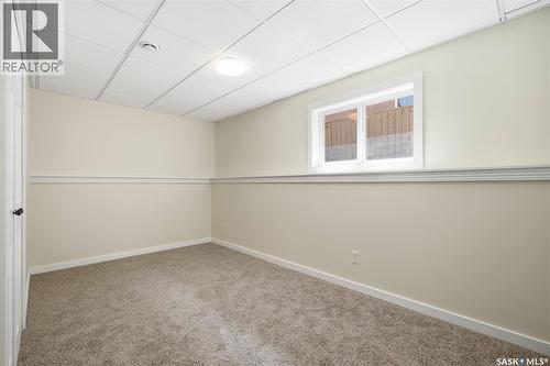 418 Greaves Crescent, Saskatoon, SK - Indoor Photo Showing Other Room