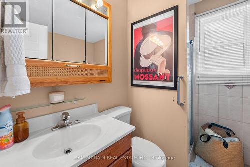 644 Sweetwater Place, Mississauga, ON - Indoor Photo Showing Bathroom