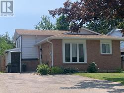 24 FROST TRAIL Barrie, ON L4N 4X1