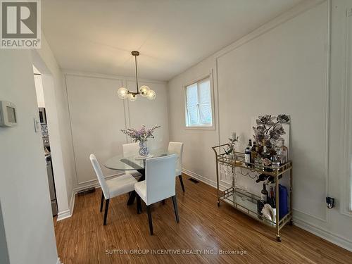 24 FROST TRAIL , Barrie, Ontario L4N 4X1 5