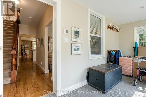 Spacious front mudroom and entrance to the home - 71 Hickory Street, Collingwood, ON - Indoor Photo Showing Other Room