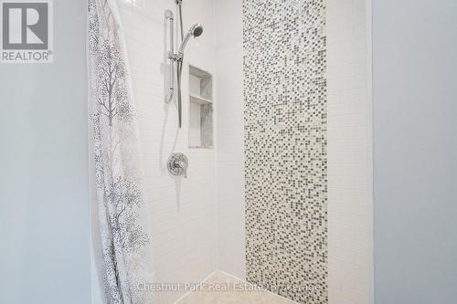 Shower in the 4 pc bathroom on 2nd floor - 71 Hickory Street, Collingwood, ON - Indoor Photo Showing Bathroom