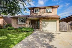 232 CLIFTON DOWNS ROAD  Hamilton, ON L9C 1B5