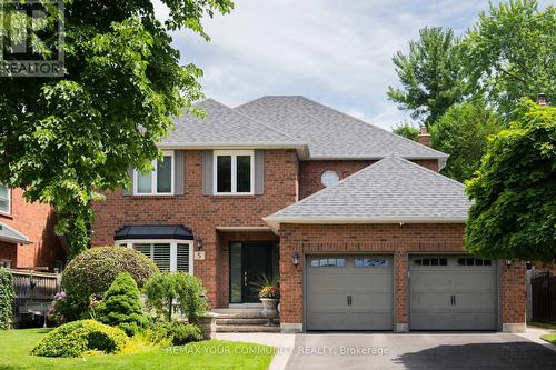 5 CARRIAGE LANE  Clarington, ON L1E 1J9