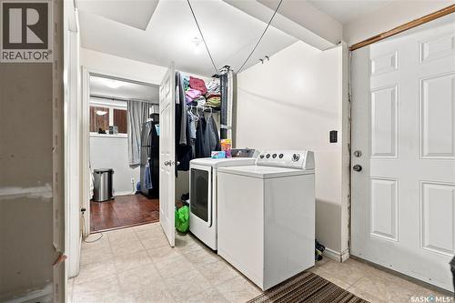 3010 37Th Street W, Saskatoon, SK - Indoor Photo Showing Laundry Room