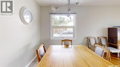 355 Sylvian Crescent, Saskatoon, SK - Indoor Photo Showing Dining Room