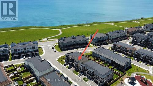 30 CASPIAN SQUARE  Clarington, ON L1C 7G3