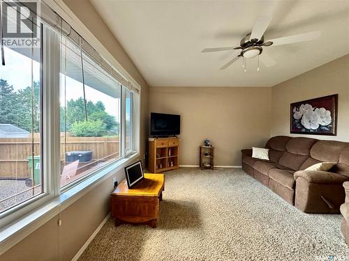 105 Russell Drive, Yorkton, SK - Indoor