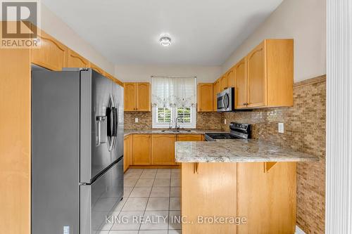 100 Pantomine Boulevard, Brampton, ON - Indoor Photo Showing Kitchen