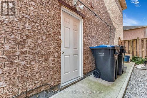 100 Pantomine Boulevard, Brampton, ON - Outdoor With Exterior