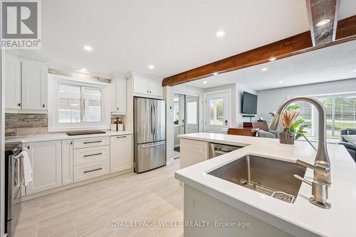659 Glen Forrest Boulevard, Waterloo, ON - Indoor Photo Showing Kitchen With Stainless Steel Kitchen