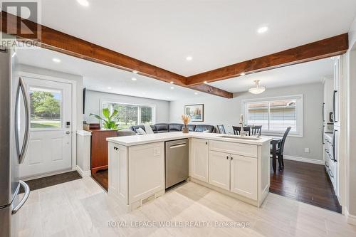 659 Glen Forrest Boulevard, Waterloo, ON - Indoor Photo Showing Kitchen