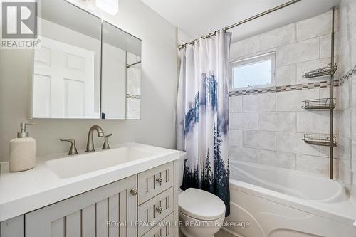 659 Glen Forrest Boulevard, Waterloo, ON - Indoor Photo Showing Bathroom