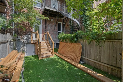 Courtyard - 4-1228 Rue St-Mathieu, Montréal (Ville-Marie), QC - Outdoor