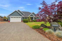 3861 Creekside Dr  Bowser, BC V0R 1G0