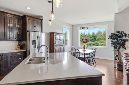 3861 Creekside Dr, Bowser, BC 