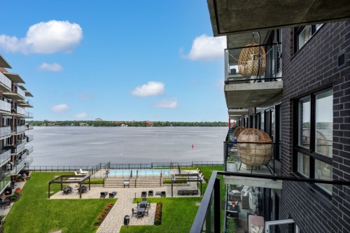 Vue sur l'eau - 615-695 Boul. Perrot, L'Île-Perrot, QC - Outdoor With Body Of Water With Balcony