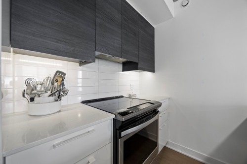 Cuisine - 615-695 Boul. Perrot, L'Île-Perrot, QC - Indoor Photo Showing Kitchen
