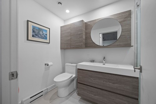 Salle de bains - 615-695 Boul. Perrot, L'Île-Perrot, QC - Indoor Photo Showing Bathroom