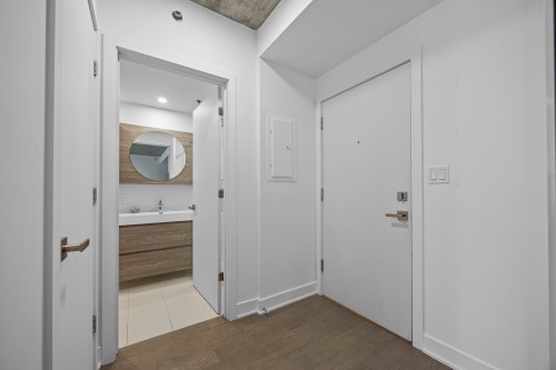 Hall d'entrée/Vestibule - 615-695 Boul. Perrot, L'Île-Perrot, QC - Indoor Photo Showing Other Room