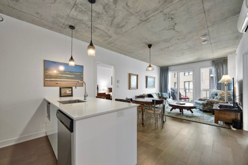 Vue d'ensemble - 615-695 Boul. Perrot, L'Île-Perrot, QC - Indoor Photo Showing Kitchen With Upgraded Kitchen