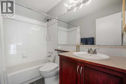 91 Hidden Crescent Nw, Calgary, AB 