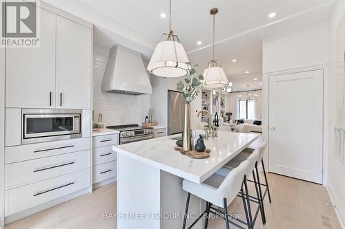 547 Eastern Avenue, Toronto, ON - Indoor Photo Showing Kitchen With Upgraded Kitchen
