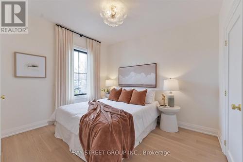 547 Eastern Avenue, Toronto, ON - Indoor Photo Showing Bedroom