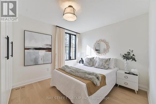 547 Eastern Avenue, Toronto, ON - Indoor Photo Showing Bedroom