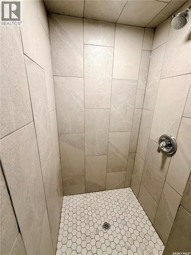 2173 Douglas Avenue, North Battleford, SK - Indoor Photo Showing Bathroom