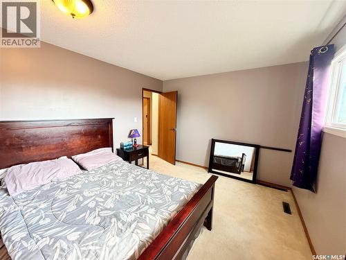 2173 Douglas Avenue, North Battleford, SK - Indoor Photo Showing Bedroom