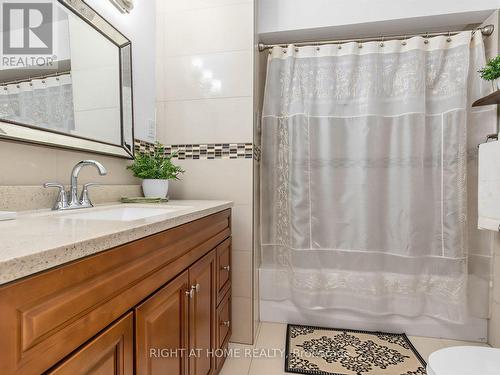 2 Grenadine Court, Toronto, ON - Indoor Photo Showing Bathroom