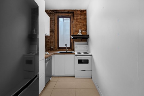 Cuisine - 1-1232 Rue St-Mathieu, Montréal (Ville-Marie), QC - Indoor Photo Showing Kitchen