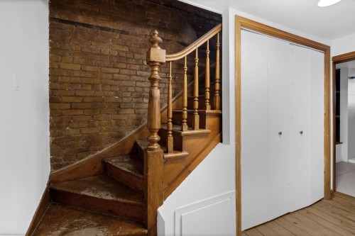 Escalier - 1-1232 Rue St-Mathieu, Montréal (Ville-Marie), QC - Indoor Photo Showing Other Room