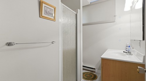 Salle de bains - 860 27E Rue, Saint-Georges, QC - Indoor Photo Showing Bathroom